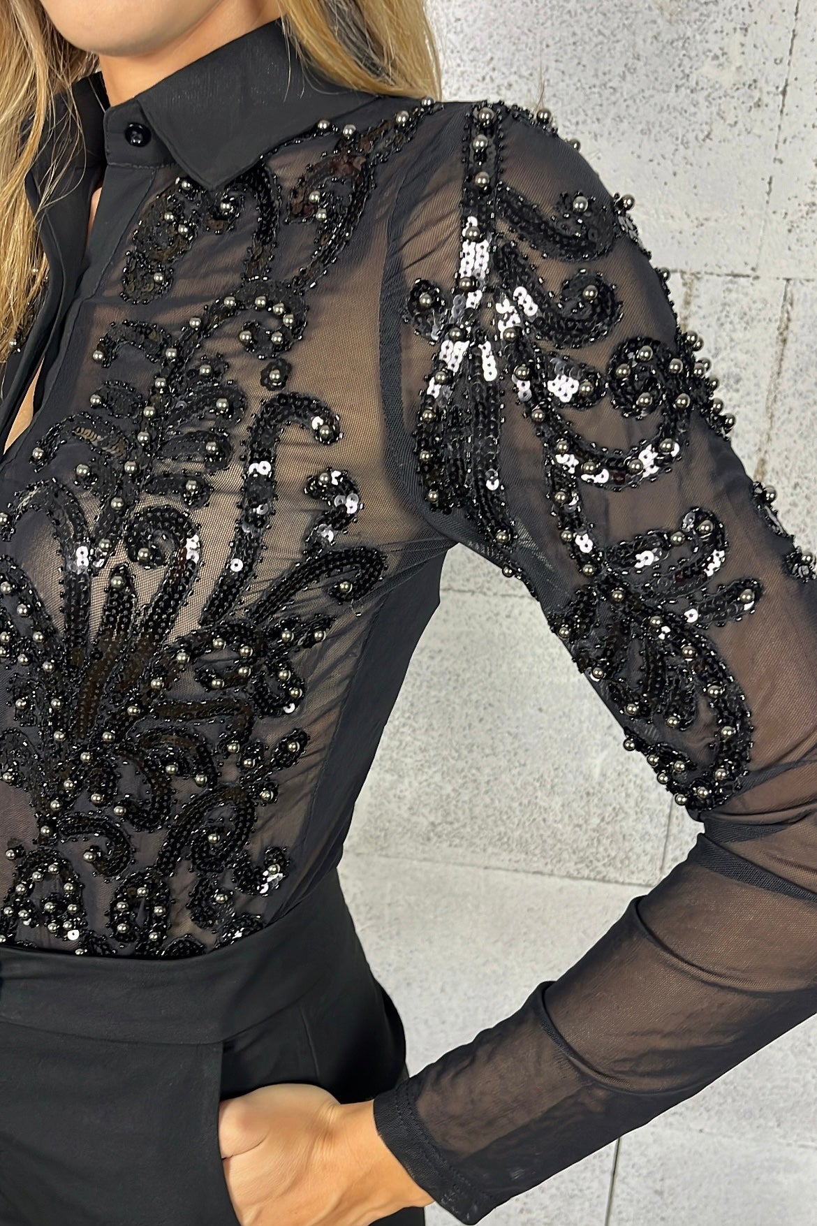 BODY CAMICIA TRASPARENTE ELEGANTE
ELEGANT SHIRT TRANSPARENT BODYSUIT