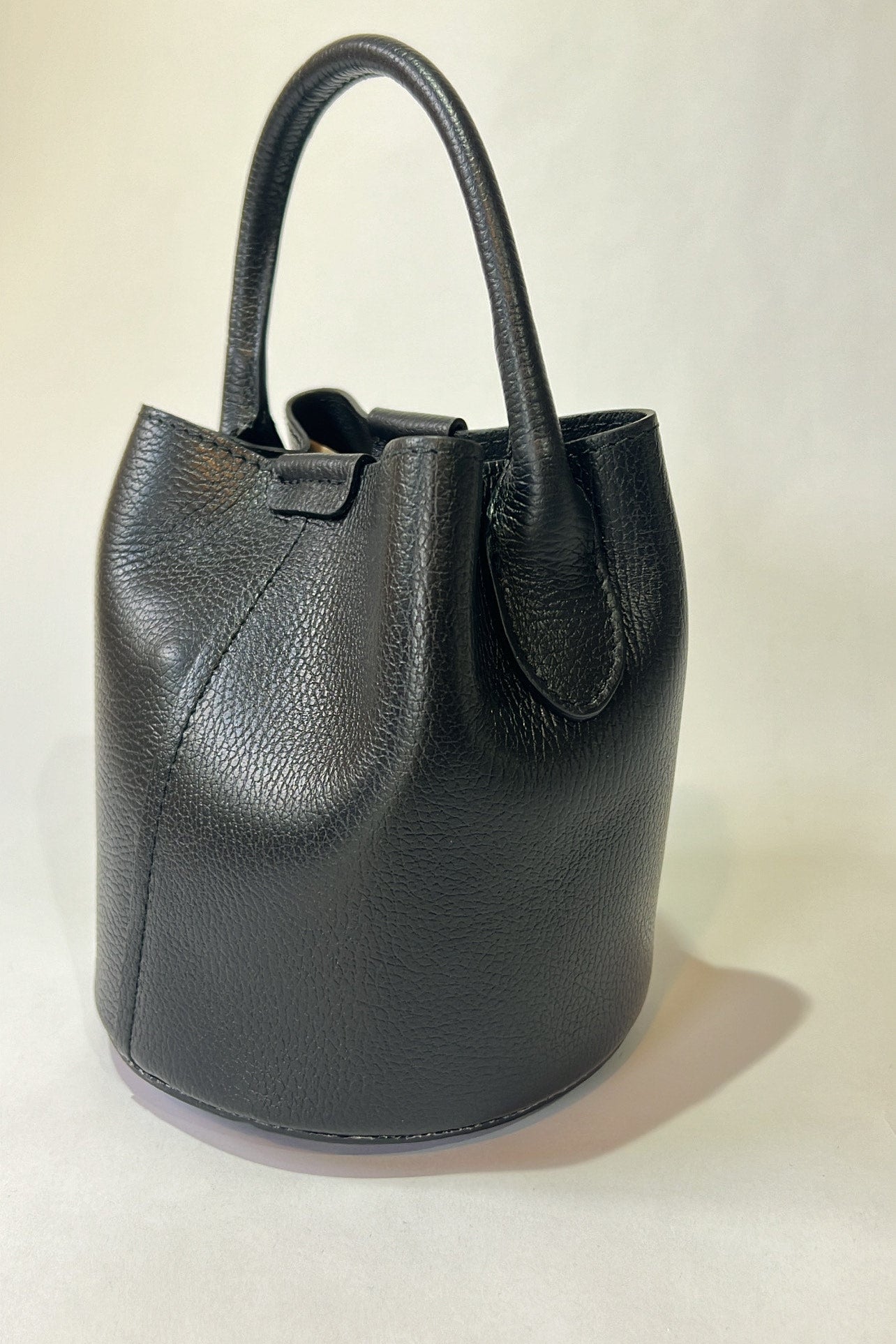borsa secchiello pelle nero