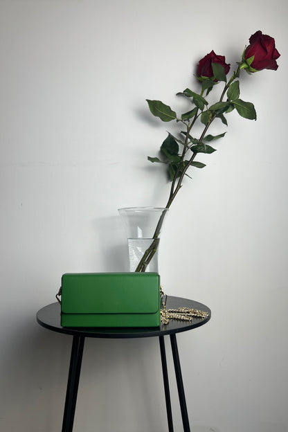 mini bag verde borchie catena